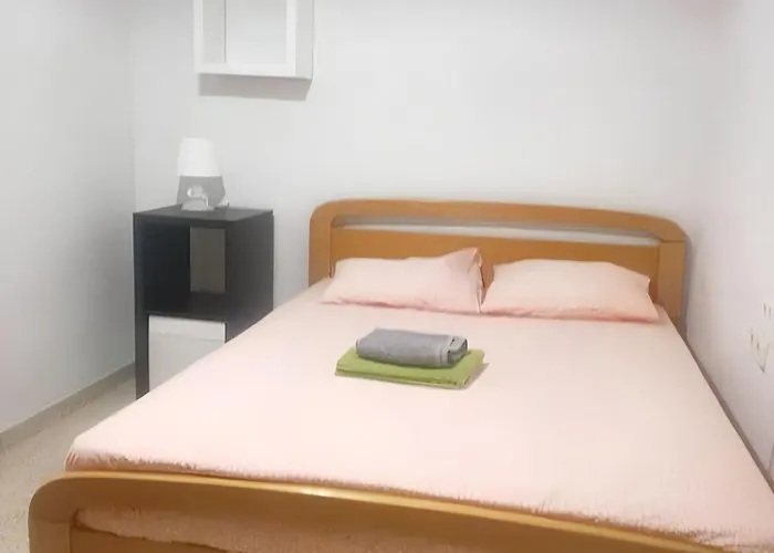 アパート Charming Historic Centre 80 M² + Balcony